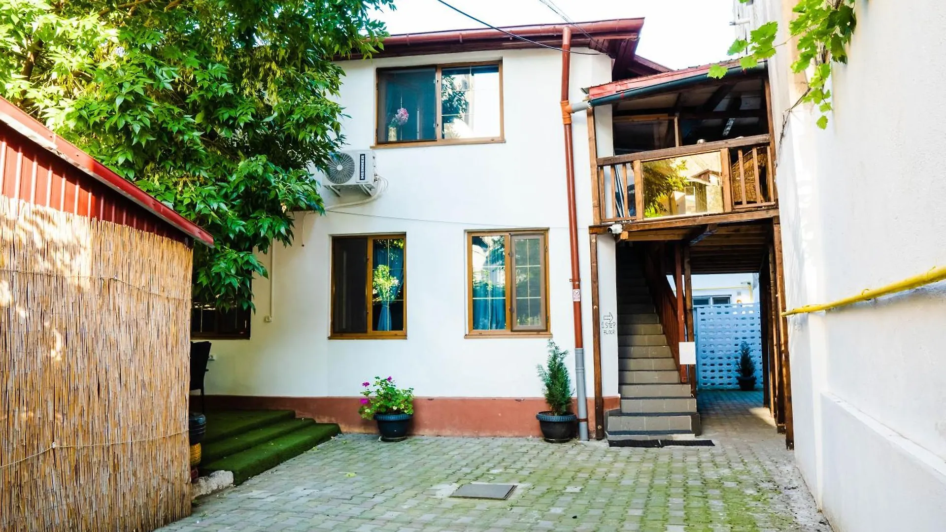 Hostel Sport Бухарест