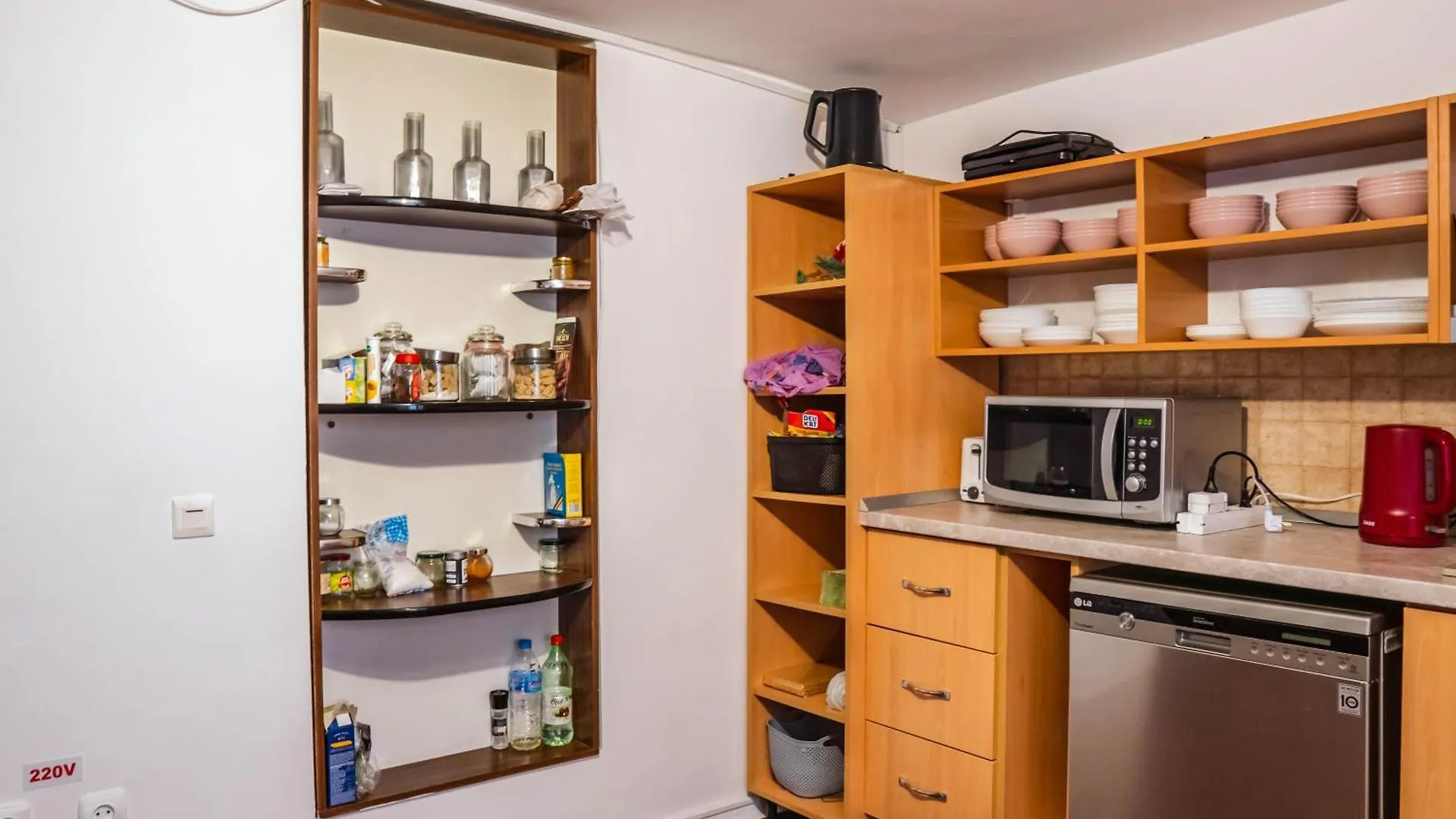 Hostel Sport Бухарест 0*,