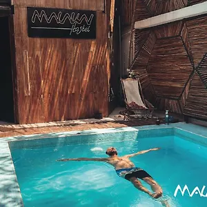 hostal-malakai.quintano-roohotels.com/