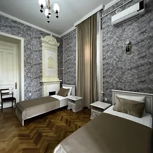 hostel-vintage-boutique.aboutbakuhotels.com/